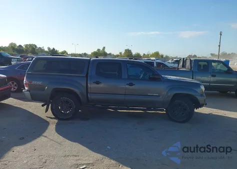 2015 Toyota Tacoma Base V6 из США, поврежденный, VIN 5TFLU4EN8FX119895